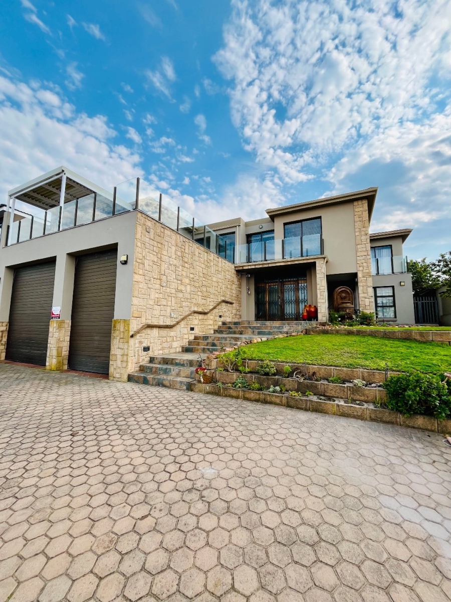 6 Bedroom Property for Sale in Tergniet Western Cape